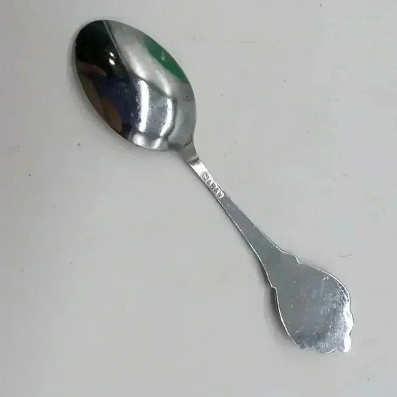 Vintage Nebraska Souvenir Engraved spoon. Kitschy cool. - Picture 4 of 5
